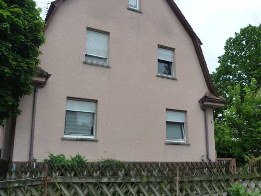 Mehrfamilienhaus zum Kauf 635.000 € 6 Zimmer 121 m² 448 m² Grundstück frei ab sofort Oßweil Ludwigsburg 71640
