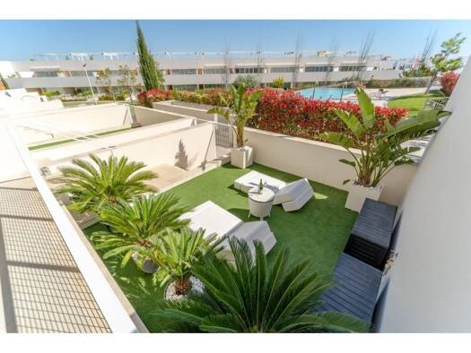 Villa zur Miete - Erstbezug 1.500 € 2 Zimmer 90 m² Torrevieja 03186