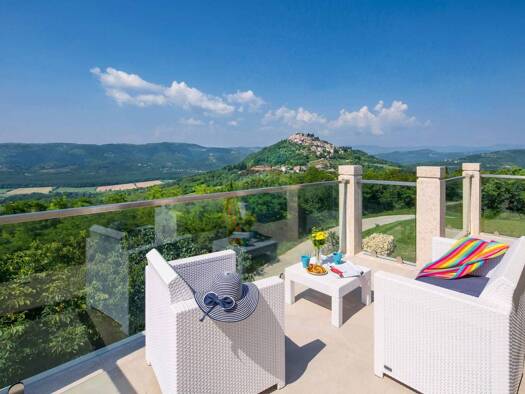 Einfamilienhaus zum Kauf 1.560.000 € 5 Zimmer 260 m² 900 m² Grundstück Motovun 52424