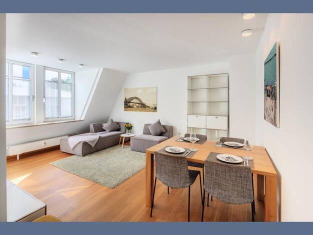 Wohnung zur Miete 1.992 € 2 Zimmer 60 m² Neuhausen-Nymphenburg München 80634