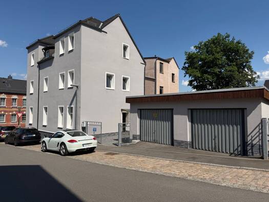 Mehrfamilienhaus zum Kauf als Kapitalanlage geeignet 368.000 € 9 Zimmer 223 m² 450 m² Grundstück Fleischerstraße 1 Wilkau-Haßlau Wilkau-Haßlau 08112