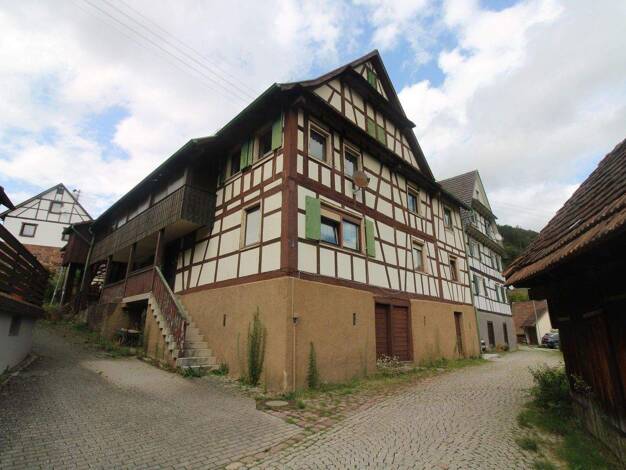 Mehrfamilienhaus zum Kauf provisionsfrei 190.000 € 7 Zimmer 180 m² 614 m² Grundstück Am Katzenbuckel 4 Reichental Gernsbach-Reichental 76593