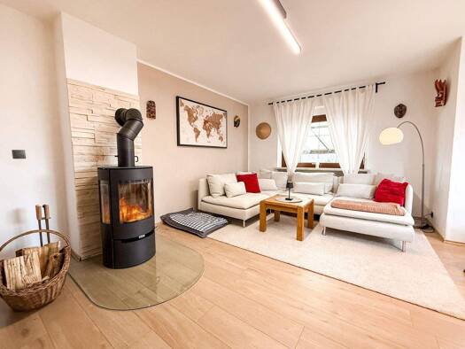 Einfamilienhaus zum Kauf 348.000 € 5 Zimmer 148 m² 709 m² Grundstück Lichtenstein 09350