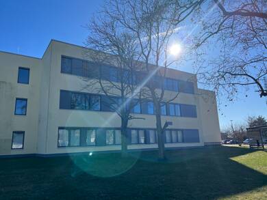 Bürofläche zur Miete provisionsfrei 4.124 m² Bürofläche teilbar ab 1.373 m² Innenstadt Halle 06112