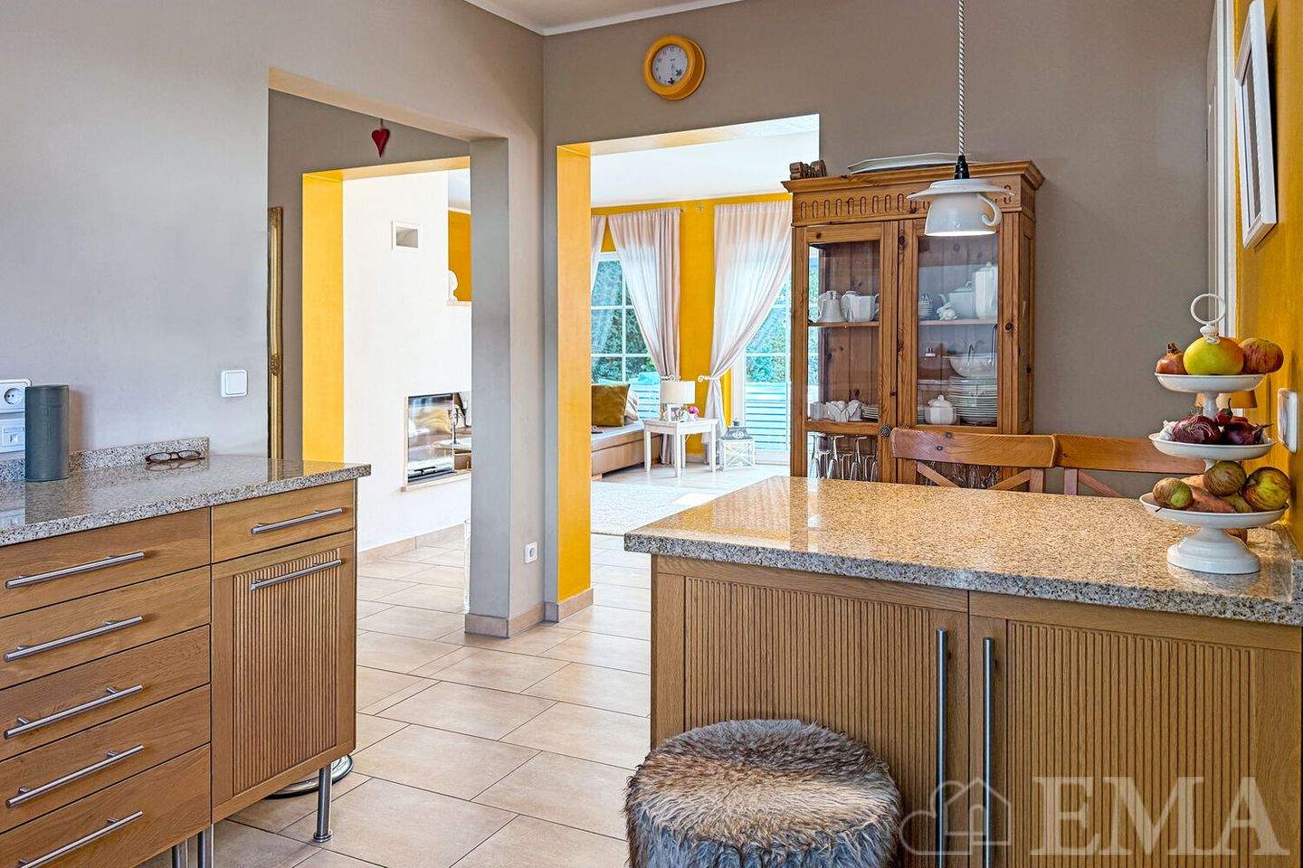 Property thumbnail 12