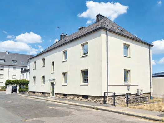 Haus zum Kauf 125.000 € 15 Zimmer 200 m² 734 m² Grundstück Mötscher Straße 30 Bitburg Bitburg 54634