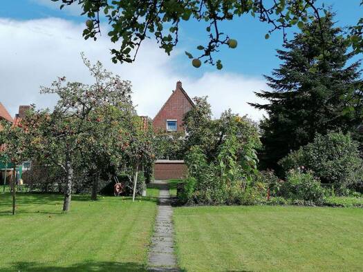 Einfamilienhaus zum Kauf 225.000 € 5 Zimmer 113,4 m² 1.180 m² Grundstück Sande 26452