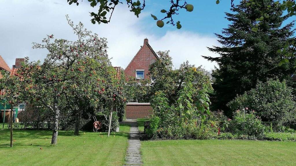 Einfamilienhaus zum Kauf 225.000 € 5 Zimmer 113,4 m² 1.180 m² Grundstück Sande 26452