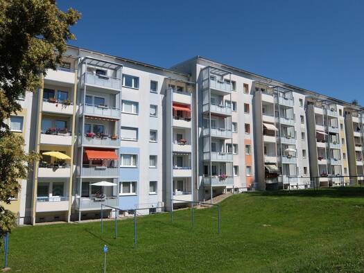 Wohnung zur Miete 297 € 3 Zimmer 58,3 m² 4. Geschoss Unnaer Straße 43 Döbeln 04720