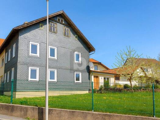 Einfamilienhaus zum Kauf 176.000 € 5 Zimmer 150 m² 900 m² Grundstück Weißenbrunn a. Forst Untersiemau 96253