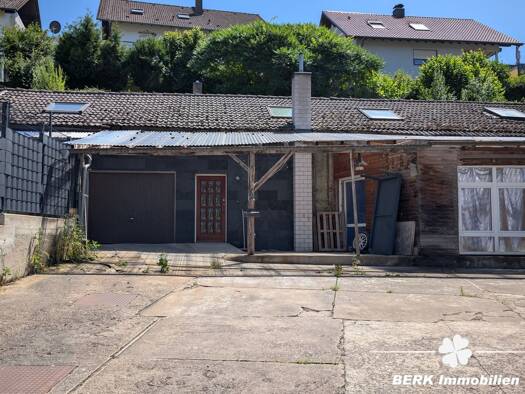 Haus zum Kauf 75.000 € 1,5 Zimmer 75 m² 143 m² Grundstück Hausen 63840