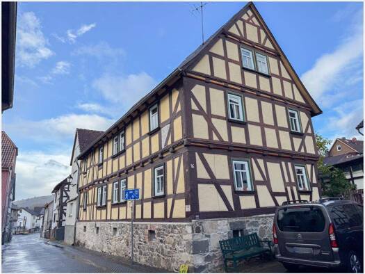 Einfamilienhaus zum Kauf 329.000 € 11 Zimmer 176 m² 411 m² Grundstück Allendorf Allendorf (Lumda) 35469