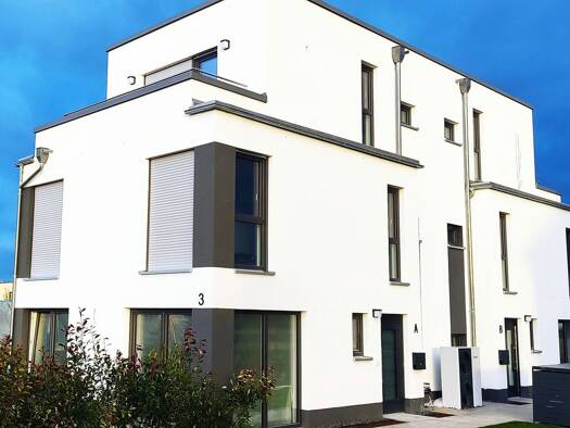 Doppelhaushälfte zur Miete 3.320 € 6 Zimmer 158 m² 390 m² Grundstück Pfarrer Olbert Allee 3 A Hochheim Hochheim am Main 65239