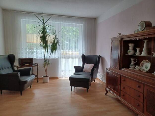 Wohnung zur Miete 287 € 1 Zimmer 34,9 m² 1. Geschoss Dittesstraße 60 Westend Plauen 08523