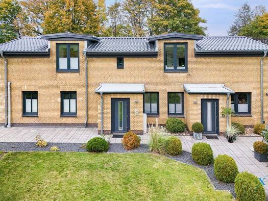 Mehrfamilienhaus zum Kauf 479.000 € 9 Zimmer 177,2 m² 735 m² Grundstück Engelsby Flensburg 24943