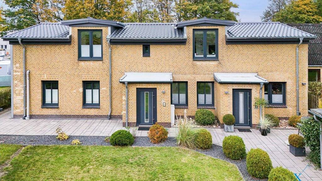 Mehrfamilienhaus zum Kauf 479.000 € 9 Zimmer 177,2 m² 735 m² Grundstück Engelsby Flensburg 24943