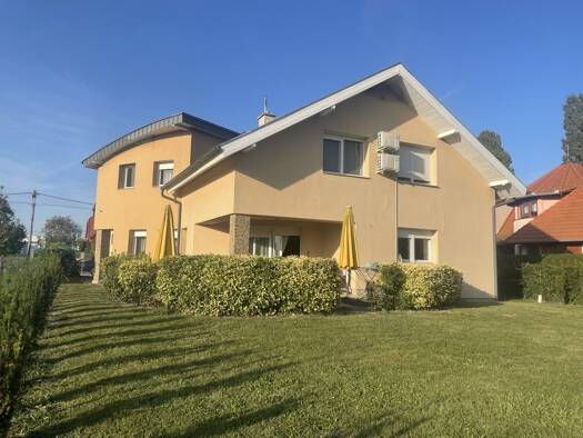 Mehrfamilienhaus zum Kauf 1.000.000 € 8 Zimmer 350 m² 888 m² Grundstück Keszthely 8360