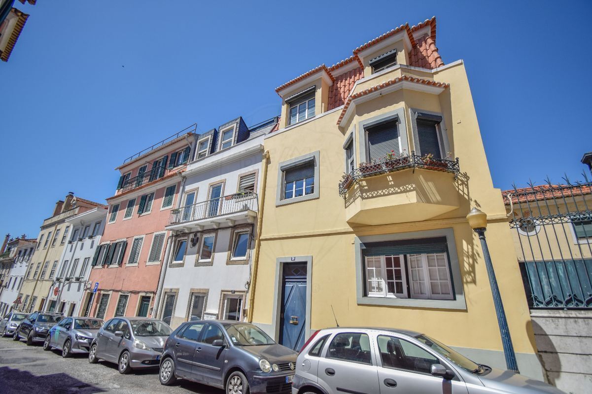 Wohnanlage zum Kauf als Kapitalanlage geeignet 2.995.000 € 461 m²<br/>Fläche 176 m²<br/>Grundstück Lisboa, Estrela 1200