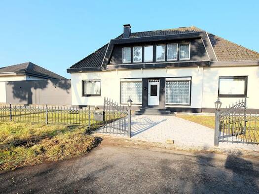 Einfamilienhaus zum Kauf 674.500 € 8 Zimmer 228,9 m² 880 m² Grundstück Gocher Straße 36 Frasselt Kranenburg 47559