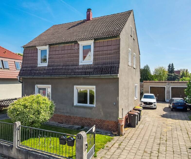 Einfamilienhaus zum Kauf 389.000 € 9 Zimmer 210 m² 1.250 m² Grundstück Dieselstraße Halle 06112