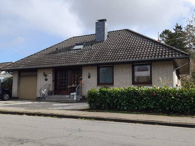 Einfamilienhaus zum Kauf 339.000 € 5 Zimmer 212 m² 907 m² Grundstück Kirchhammelwarden Brake (Unterweser) 26919