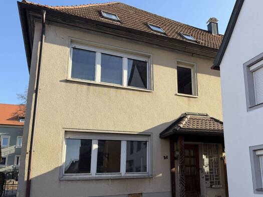 Haus zum Kauf provisionsfrei 275.000 € 8 Zimmer 210 m² 290 m² Grundstück Kirchenstraße 26 Gunzenhausen Gunzenhausen 91710