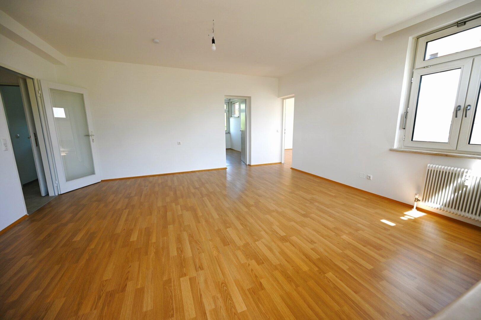 Wohnung zur Miete 815 € 104,9 m²<br/>Wohnfläche Hörsching 4063