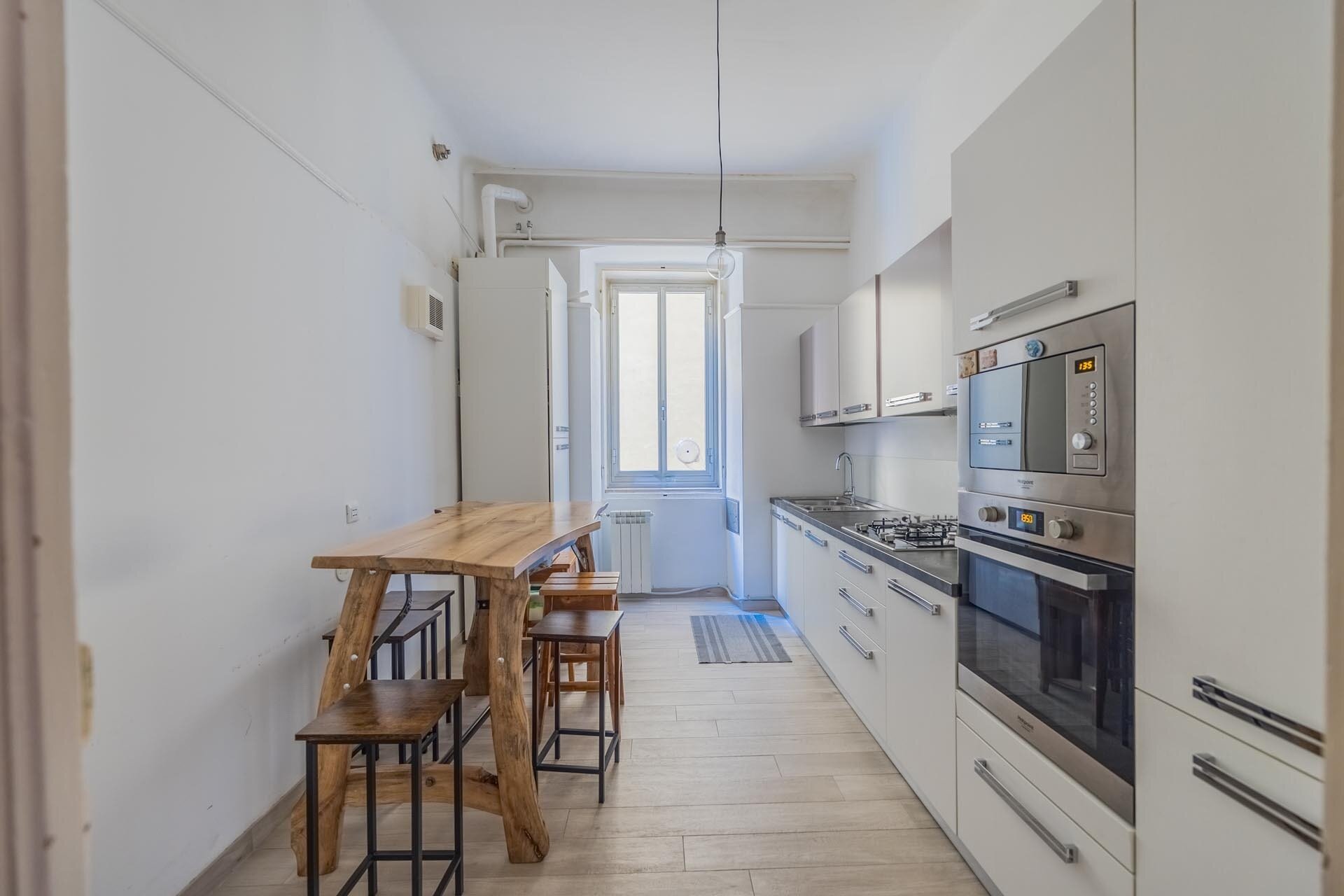 Studio zum Kauf 230.000 € 3 Zimmer 134 m²<br/>Wohnfläche ab sofort<br/>Verfügbarkeit Triest