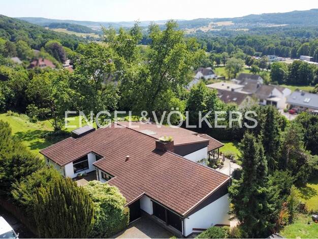 Villa zum Kauf 530.000 € 9 Zimmer 377 m² 2.074 m² Grundstück Westerburg 56457