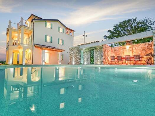 Villa zum Kauf 1.600.000 € 5 Zimmer 260 m² 998 m² Grundstück Motovun