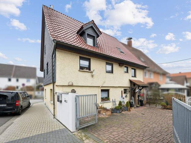 Einfamilienhaus zum Kauf 419.000 € 8 Zimmer 157 m² 994 m² Grundstück Klein-Auheim Hanau 63456