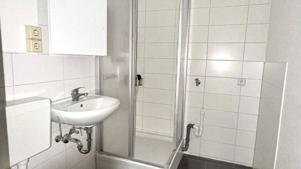 Wohnung zur Miete 228 € 2 Zimmer 41,4 m² EG Friesenweg 108 Chrieschwitz Plauen 08529