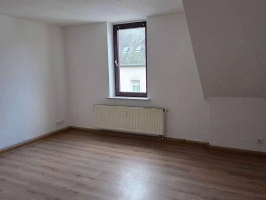 Wohnung zur Miete 560 € 4 Zimmer 102 m² 3. Geschoss frei ab sofort Oststr. 3 Waldheim 04736