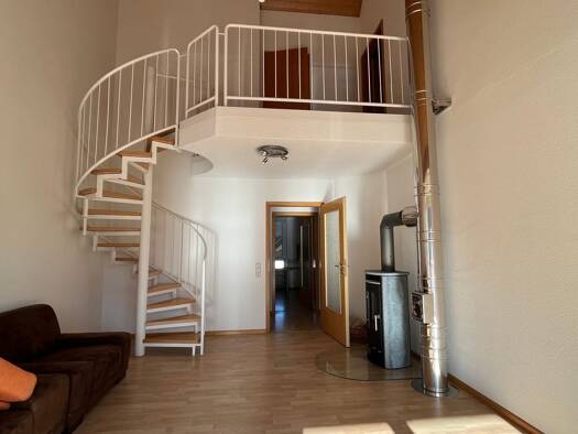 Maisonette zur Miete 1.300 € 4 Zimmer 105,7 m² 2. Geschoss frei ab 01.05.2026 Neue Str. 15a Maulburg 79689