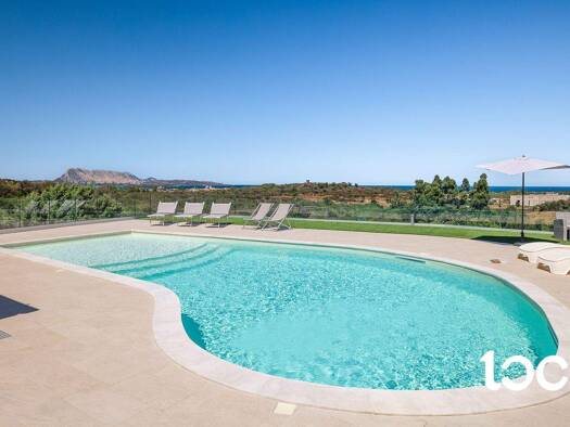 Villa zum Kauf 1.800.000 € 12 Zimmer 256 m² 20.000 m² Grundstück San Teodoro 07052