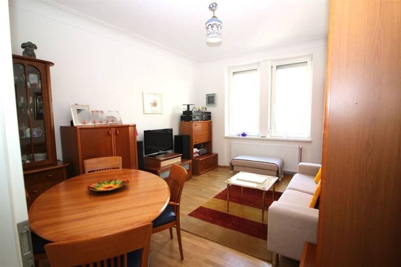 Wohnung zum Kauf 359.000 € 3 Zimmer 60 m² 2. Geschoss frei ab sofort Süd Stuttgart 70199