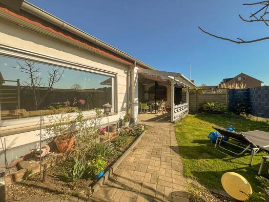 Doppelhaushälfte zum Kauf provisionsfrei 299.000 € 4 Zimmer 105,8 m² 400 m² Grundstück Uerdingen Krefeld 47829