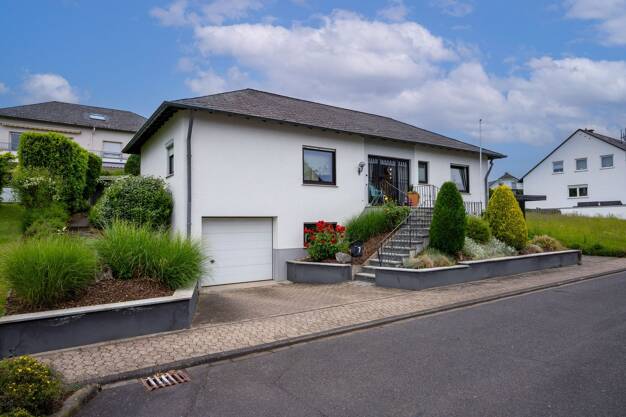Mehrfamilienhaus zum Kauf 434.950 € 6 Zimmer 153 m² 476 m² Grundstück Wolken 56332