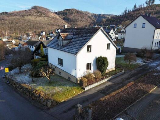 Einfamilienhaus zum Kauf 179.000 € 6 Zimmer 135 m² 608 m² Grundstück Kleinhammer Werdohl / Kleinhammer 58791
