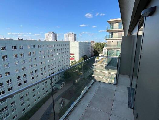 Wohnung zur Miete 1.965 € 3 Zimmer 82,9 m² 9. Geschoss frei ab sofort Pauline-Staegemann-Str. 6 Friedrichshain Berlin 10249