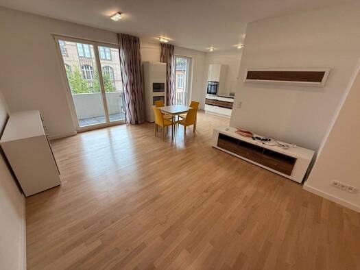 Wohnung zur Miete Wohnen auf Zeit 1.700 € 3 Zimmer 70 m² frei ab sofort Chauseestraße 108 Mitte Berlin 10115