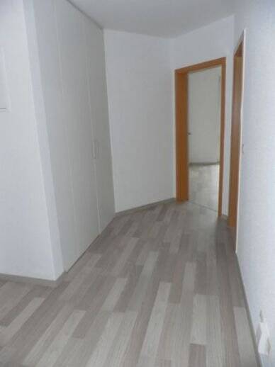::: Gemütliches Domizil mit Einbauküche, Balkon und PKW-Stellplatz ::: – Matthesstraße 56, 9113 Chemnitz – Vorschaubild 4