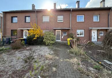 Reihenmittelhaus zum Kauf 240.000 € 7 Zimmer 152 m² 285 m² Grundstück frei ab sofort Weckhoven Neuss 41466