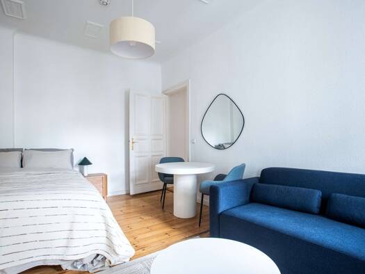 Studio zur Miete 959 € 1 Zimmer 34,1 m² 3. Geschoss frei ab sofort Sonnenallee 149 Neukölln 12059