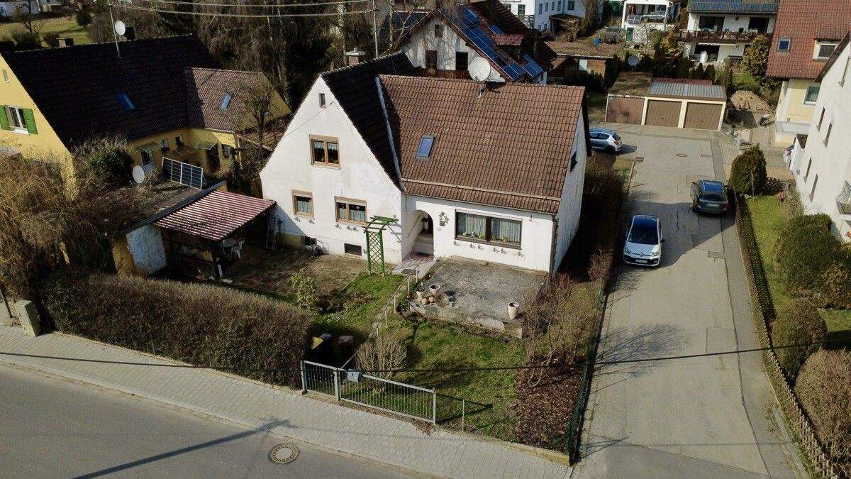Immobilie in Hettenshausen - Freistehendes Einfamilienhaus mit Potenzial - Bild 3
