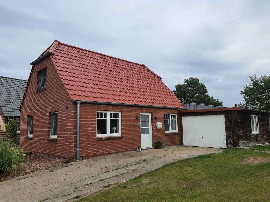 Einfamilienhaus zum Kauf 325.000 € 5 Zimmer 112 m²<br/>Wohnfläche 624 m²<br/>Grundstück Meldorf 25704