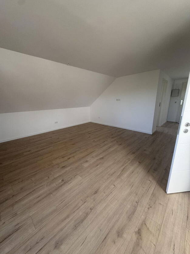 Wohnung zur Miete 770 € 3 Zimmer 66 m² Dachgeschoss, 3. Geschoss Untere Hauptstraße 1 Herxheim Herxheim 76863