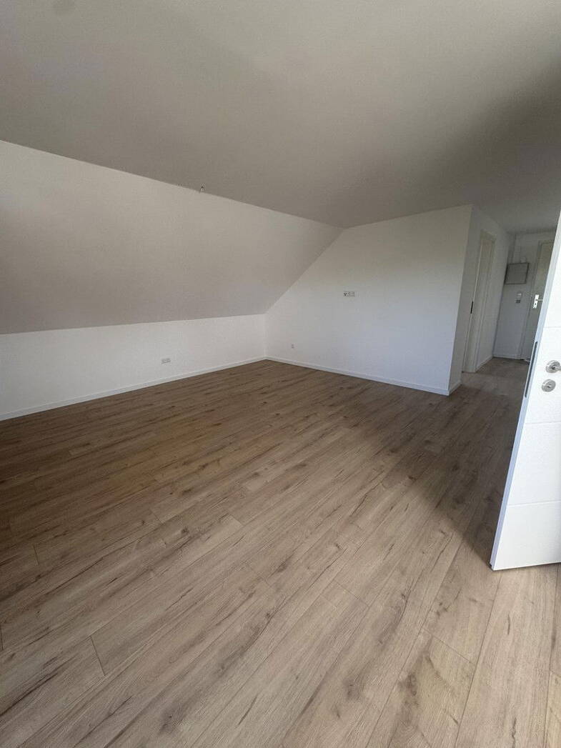 Wohnung zur Miete 770 € 3 Zimmer 66 m² Dachgeschoss, 3. Geschoss Untere Hauptstraße 1 Herxheim Herxheim 76863