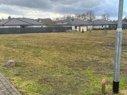 Grundstück zum Kauf 99.000 € 792 m² Grundstück Baugenehmigung vorhanden frei ab sofort Groß Schwarzlosen 39517