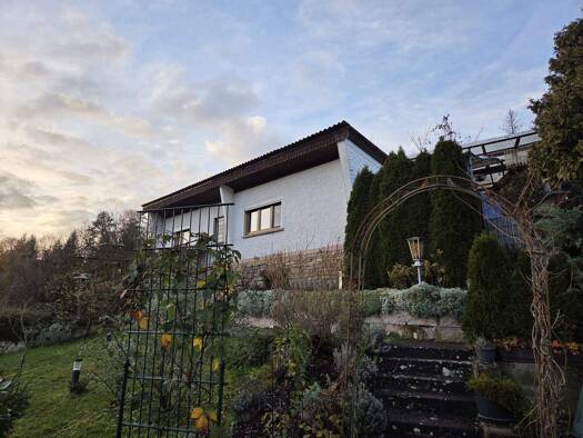 Einfamilienhaus zum Kauf provisionsfrei 47.000 € 2 Zimmer 51 m² 638 m² Grundstück frei ab 01.02.2026 Dillstädt 98530